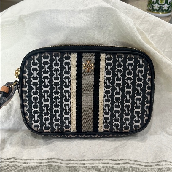 🔥 🔥TORY BURCH GEMINI LINK WRISLET (NWOT) Paid $169 - Picture 1 of 11